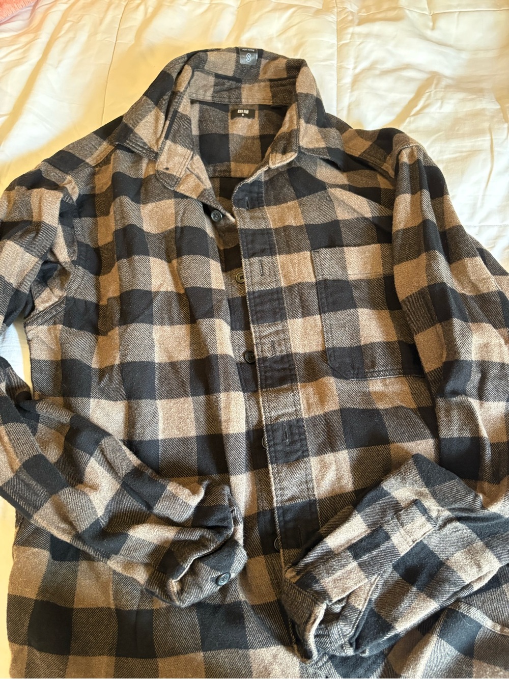 Uniqlo Black and Tan Plaid Lightweight Shirt Jacket